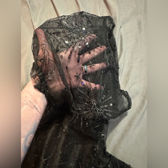 Black Starry Dress - Picture 6 of 7